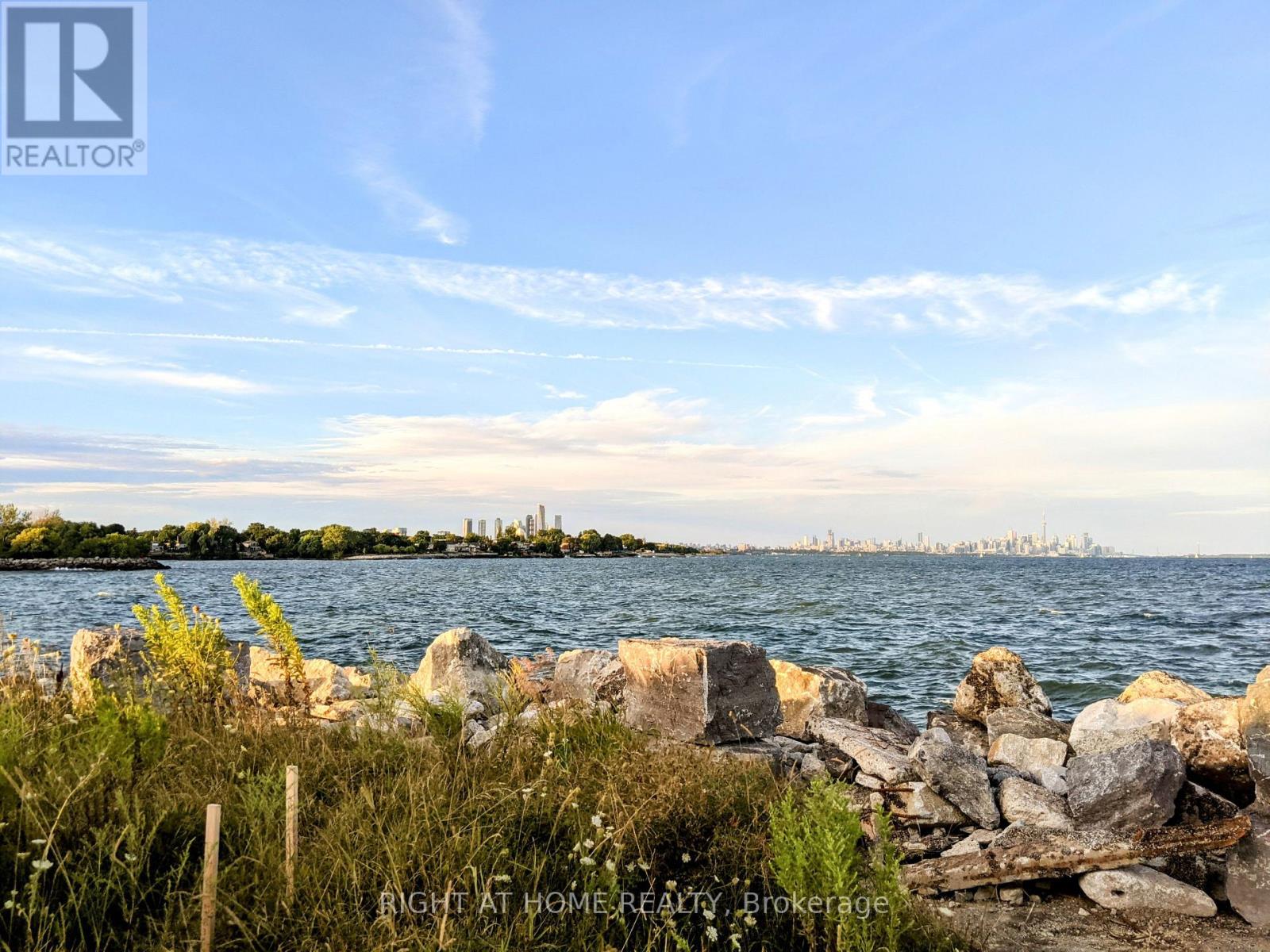 53 Sixteenth Street, Toronto, Ontario  M8V 3J7 - Photo 23 - W12391759