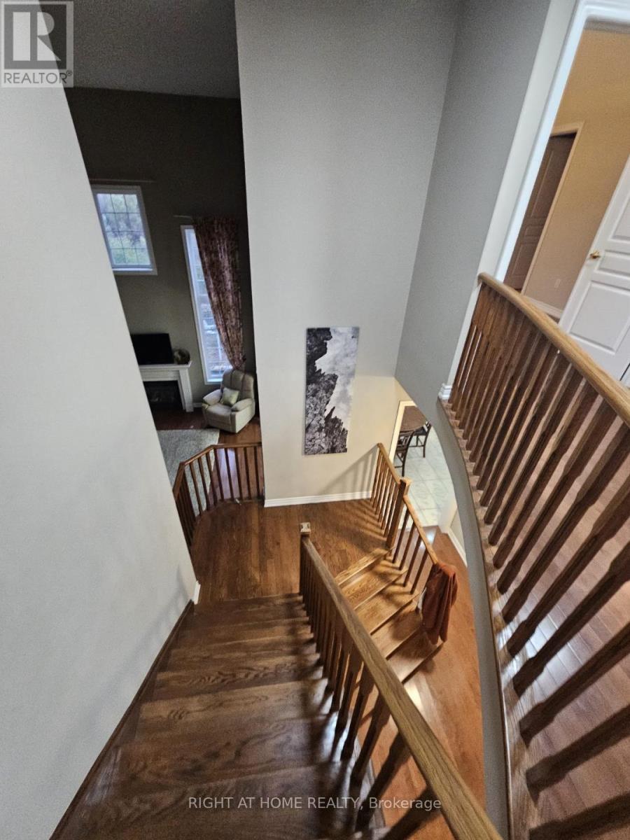 44 Moldovan Drive, Brampton, Ontario L6R 0E4 - Photo 10 - W12466719