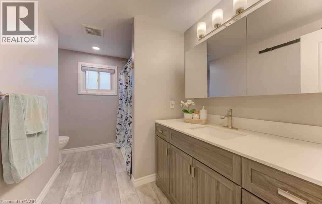 50 Newbury Drive, Kitchener, Ontario  N2N 2X6 - Photo 10 - 40781911