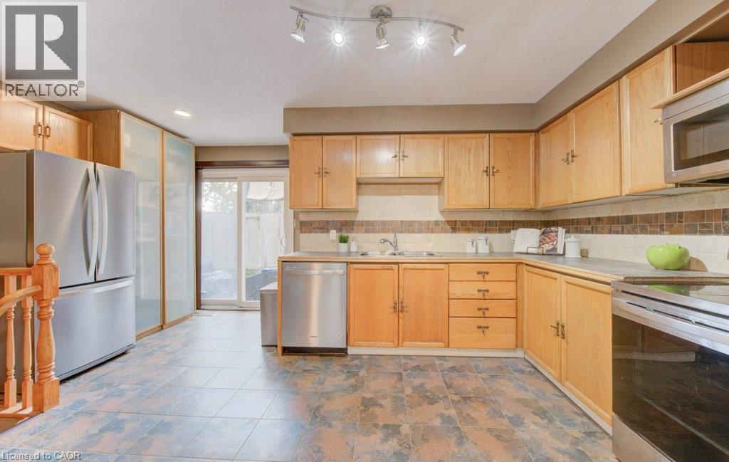 50 Newbury Drive, Kitchener, Ontario  N2N 2X6 - Photo 3 - 40781911