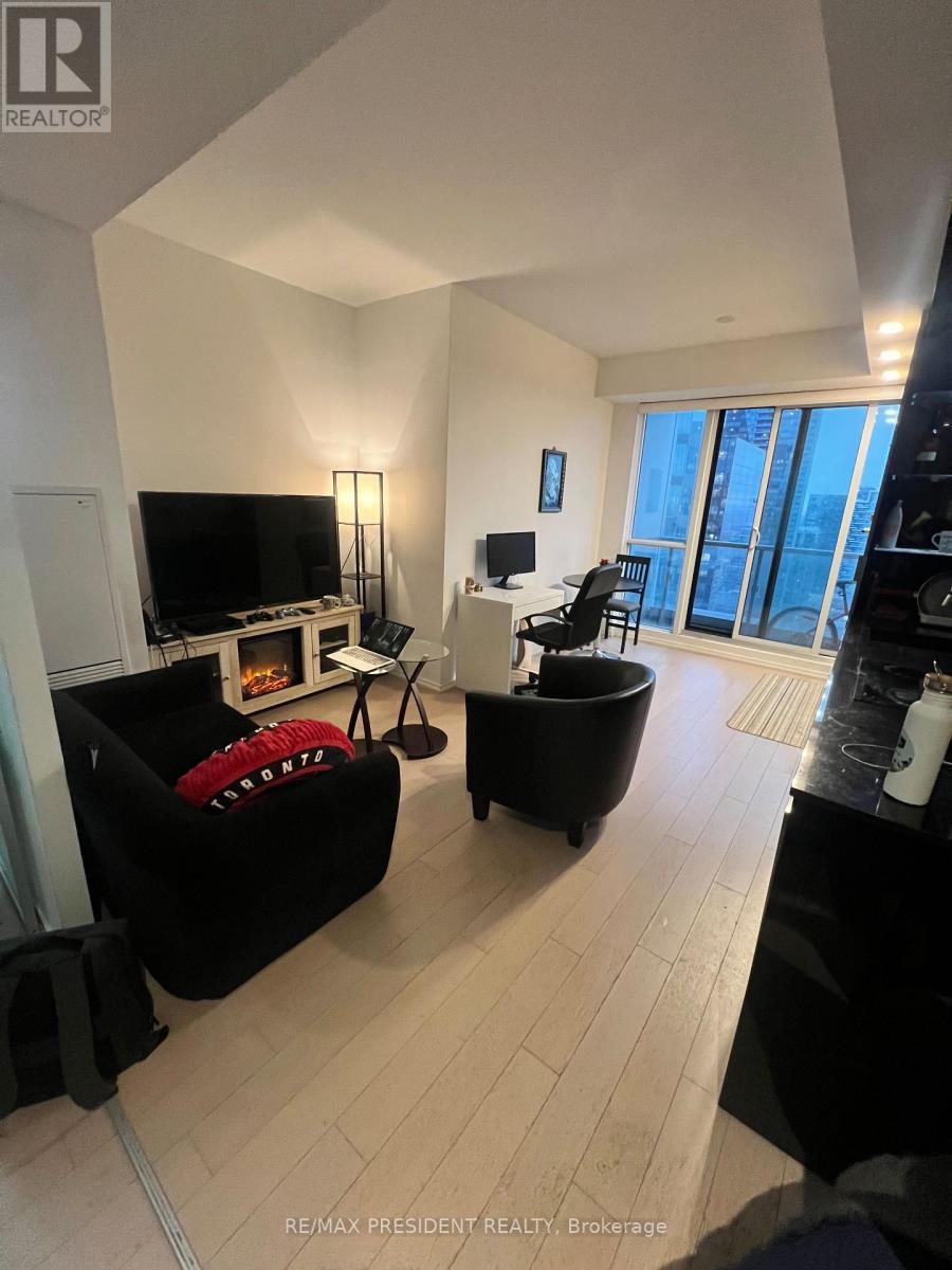 4112 - 70 Temperance Street, Toronto, Ontario M5H 0B1 - Photo 3 - C12525518