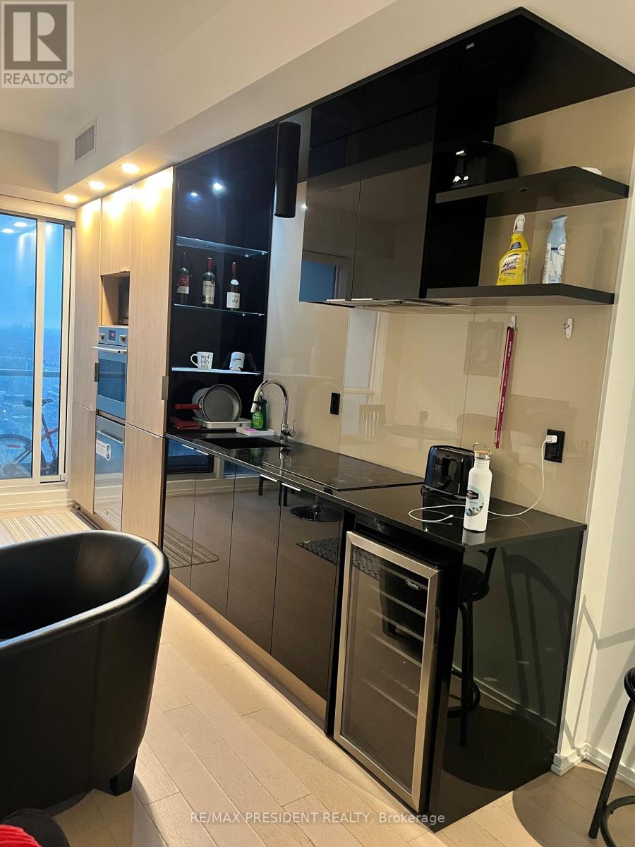 4112 - 70 Temperance Street, Toronto, Ontario M5H 0B1 - Photo 4 - C12525518