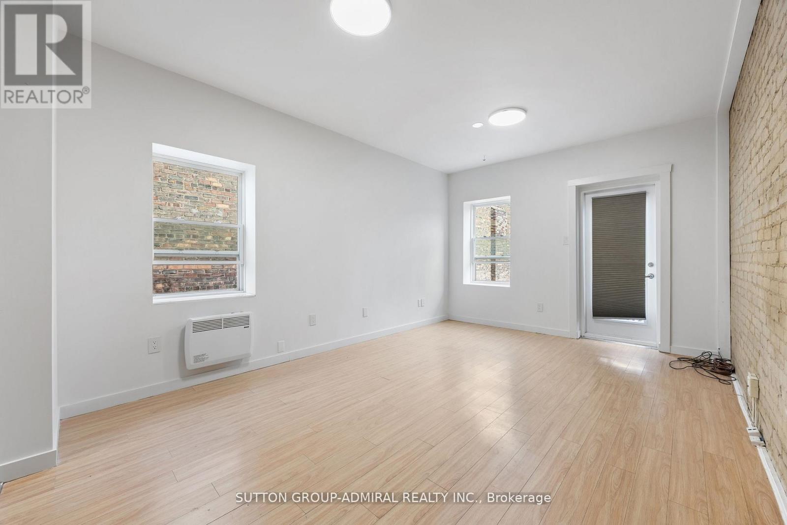 2 - 1969 Queen Street E, Toronto, Ontario  M4L 1H9 - Photo 10 - E12525534