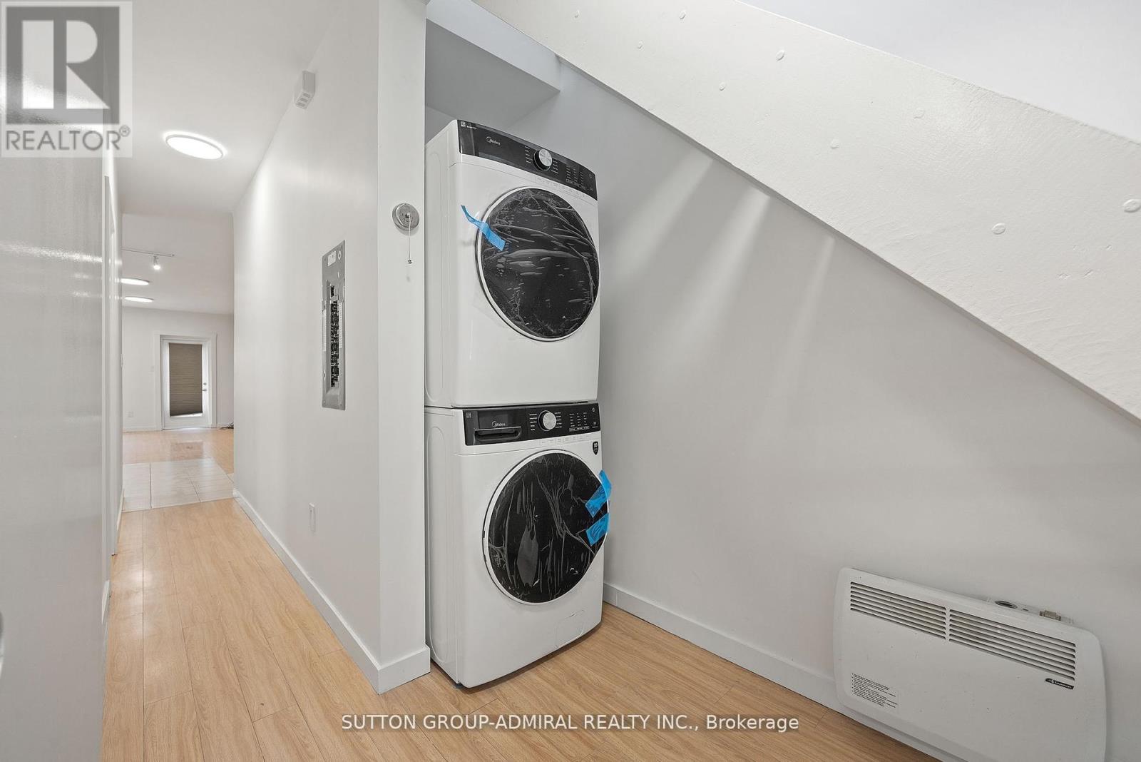 2 - 1969 Queen Street E, Toronto, Ontario  M4L 1H9 - Photo 12 - E12525534