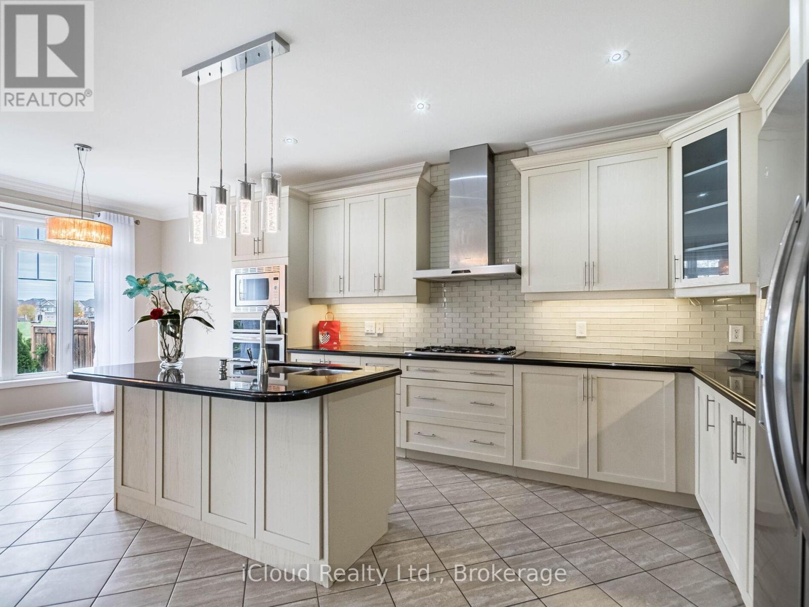 109 Kaitting Trail, Oakville, Ontario  L6M 0T6 - Photo 25 - W12405422