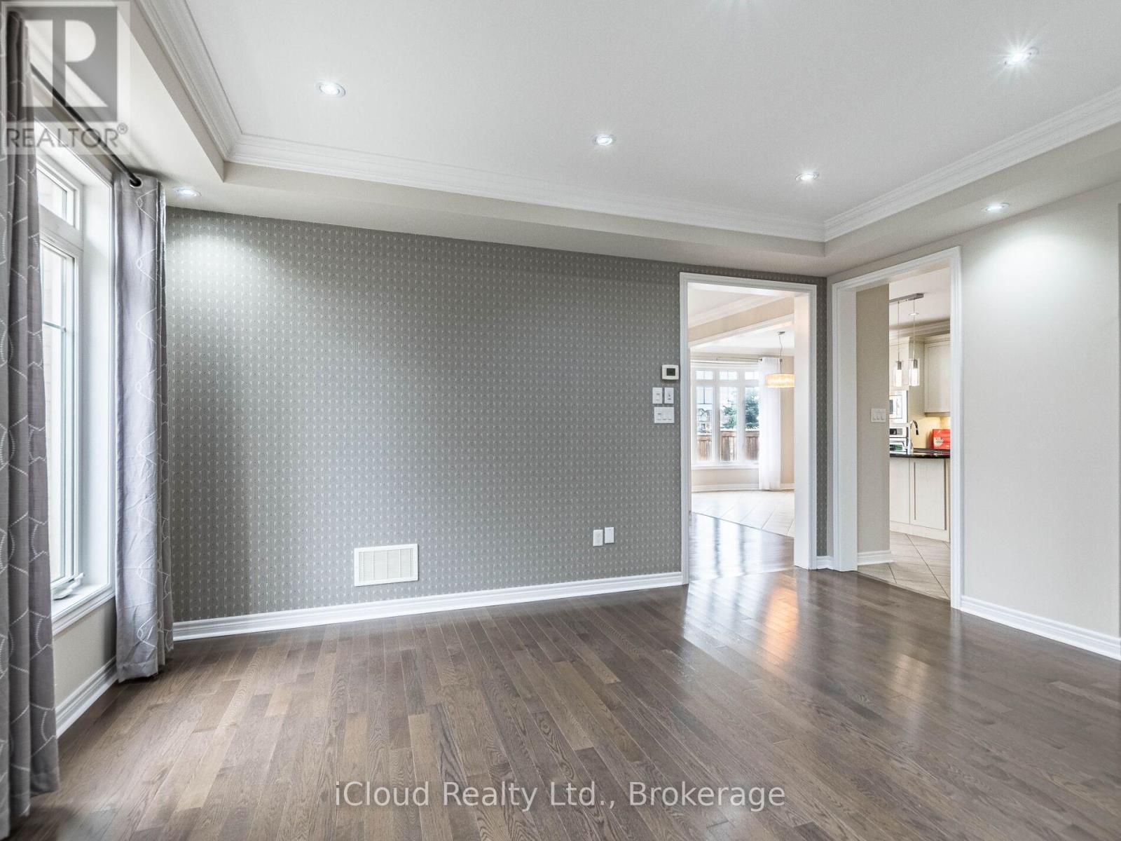 109 Kaitting Trail, Oakville, Ontario  L6M 0T6 - Photo 11 - W12482405