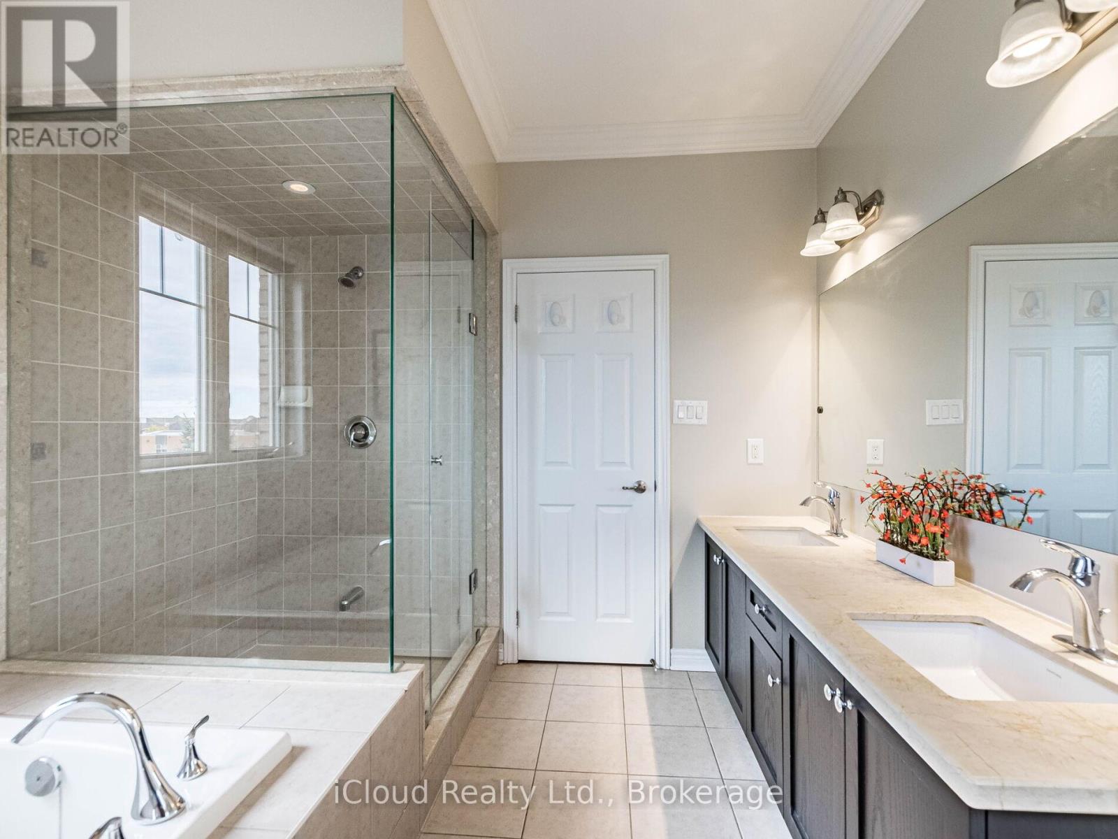 109 Kaitting Trail, Oakville, Ontario  L6M 0T6 - Photo 36 - W12405422