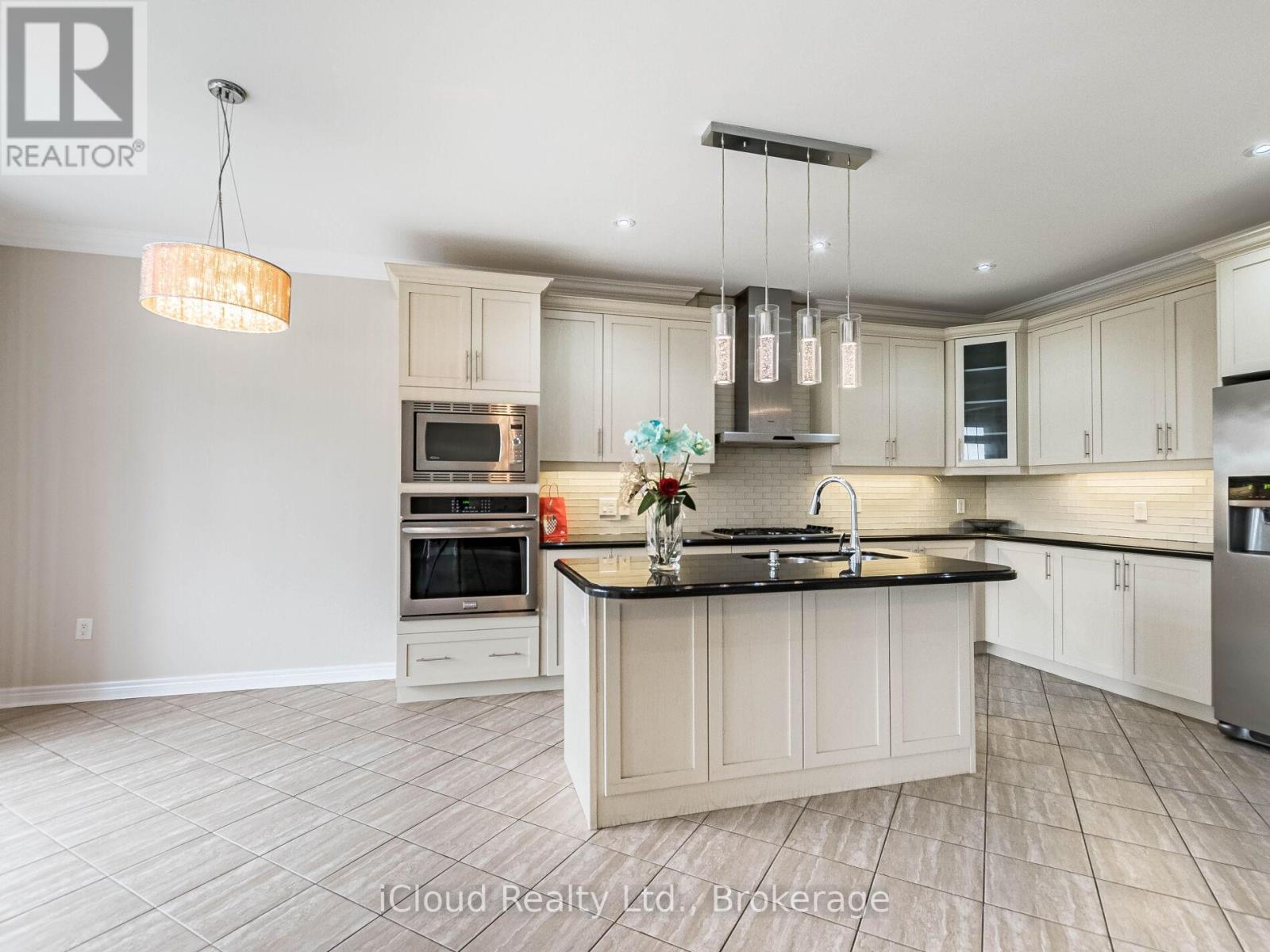 109 Kaitting Trail, Oakville, Ontario  L6M 0T6 - Photo 21 - W12482405