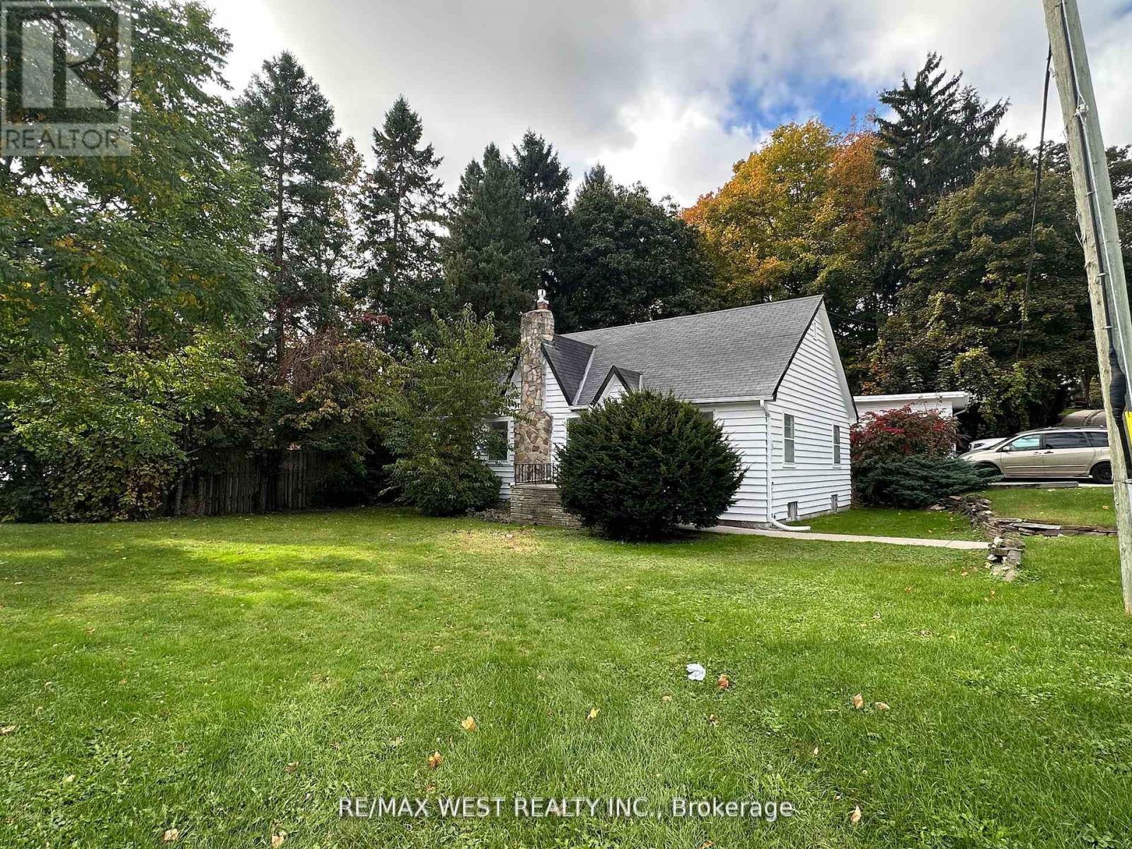 8186 ISLINGTON AVENUE, Vaughan, Ontario