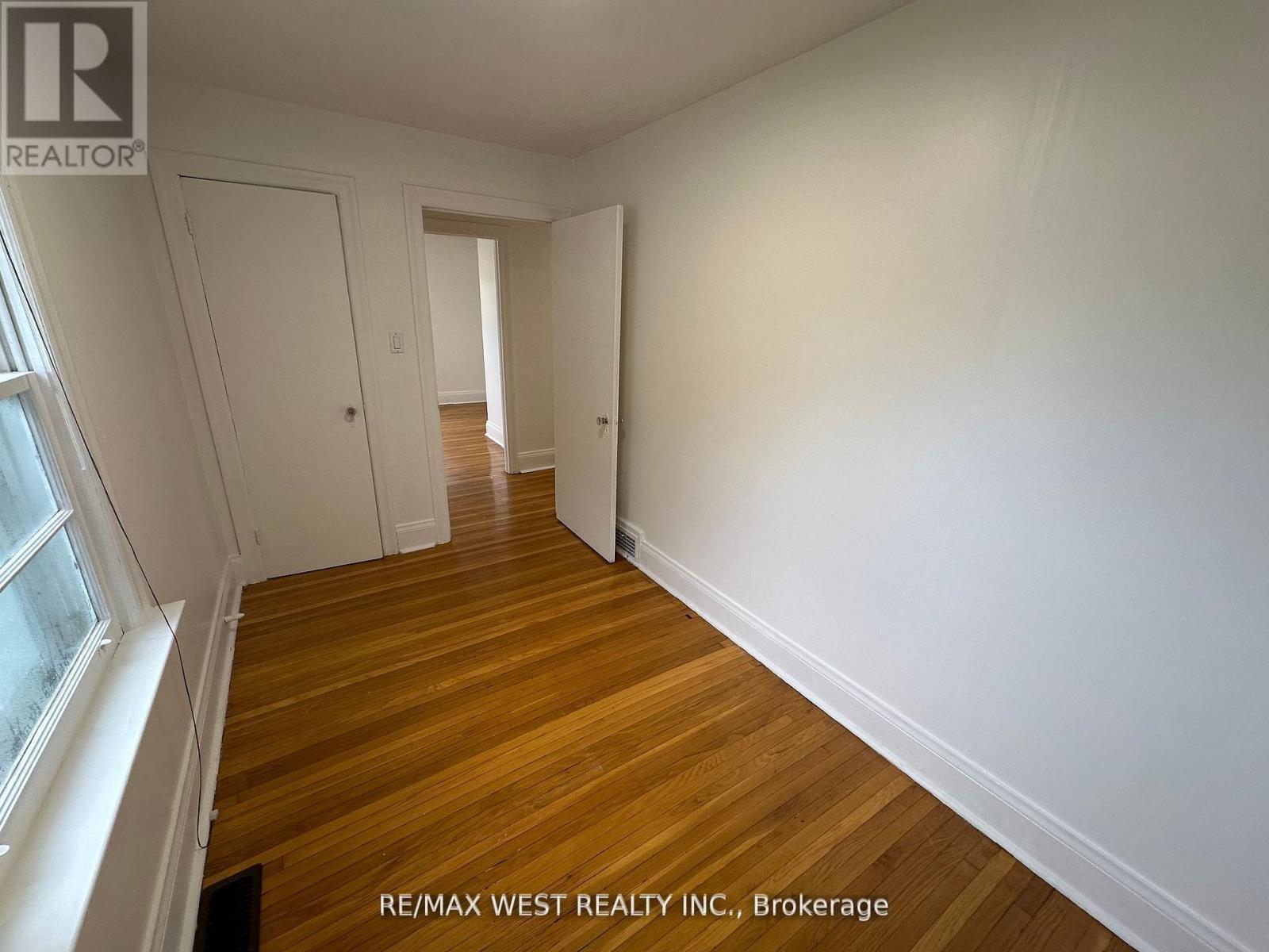 8186 Islington Avenue, Vaughan, Ontario L4L 1W7 - Photo 21 - N12525500