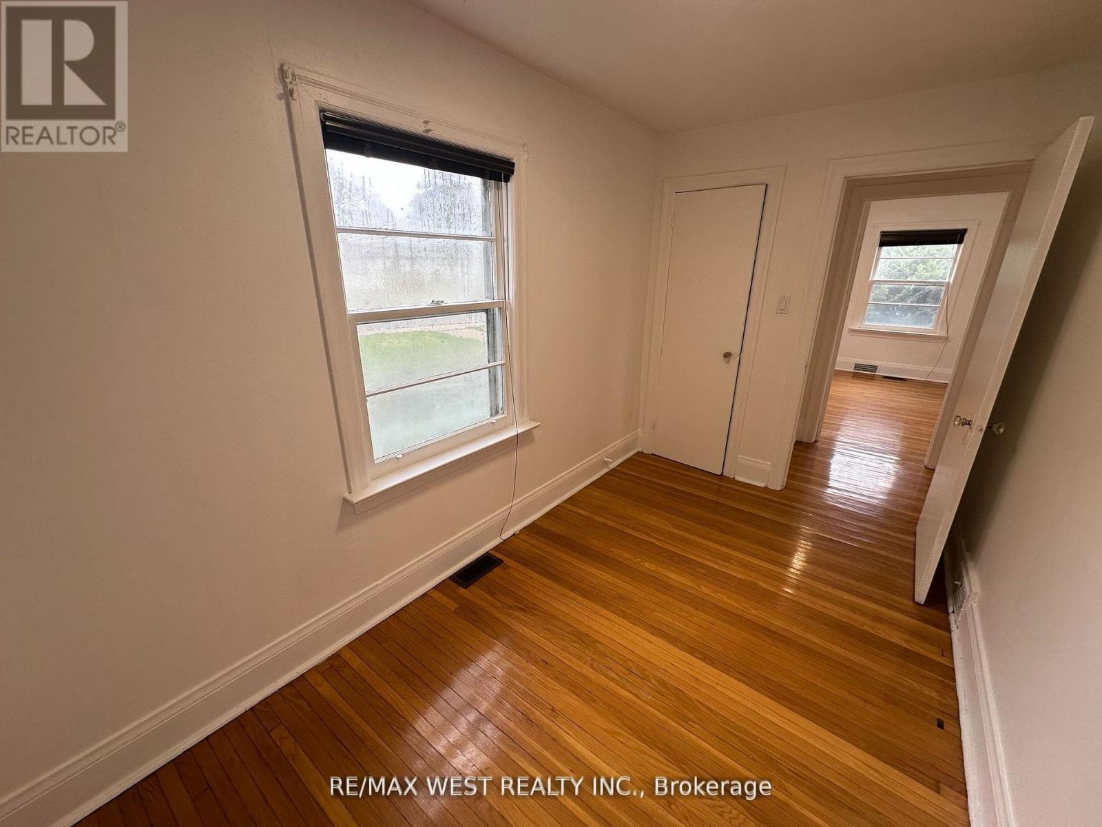 8186 Islington Avenue, Vaughan, Ontario L4L 1W7 - Photo 22 - N12525500