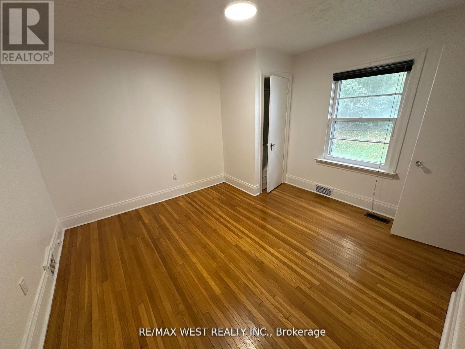 8186 Islington Avenue, Vaughan, Ontario L4L 1W7 - Photo 23 - N12525500