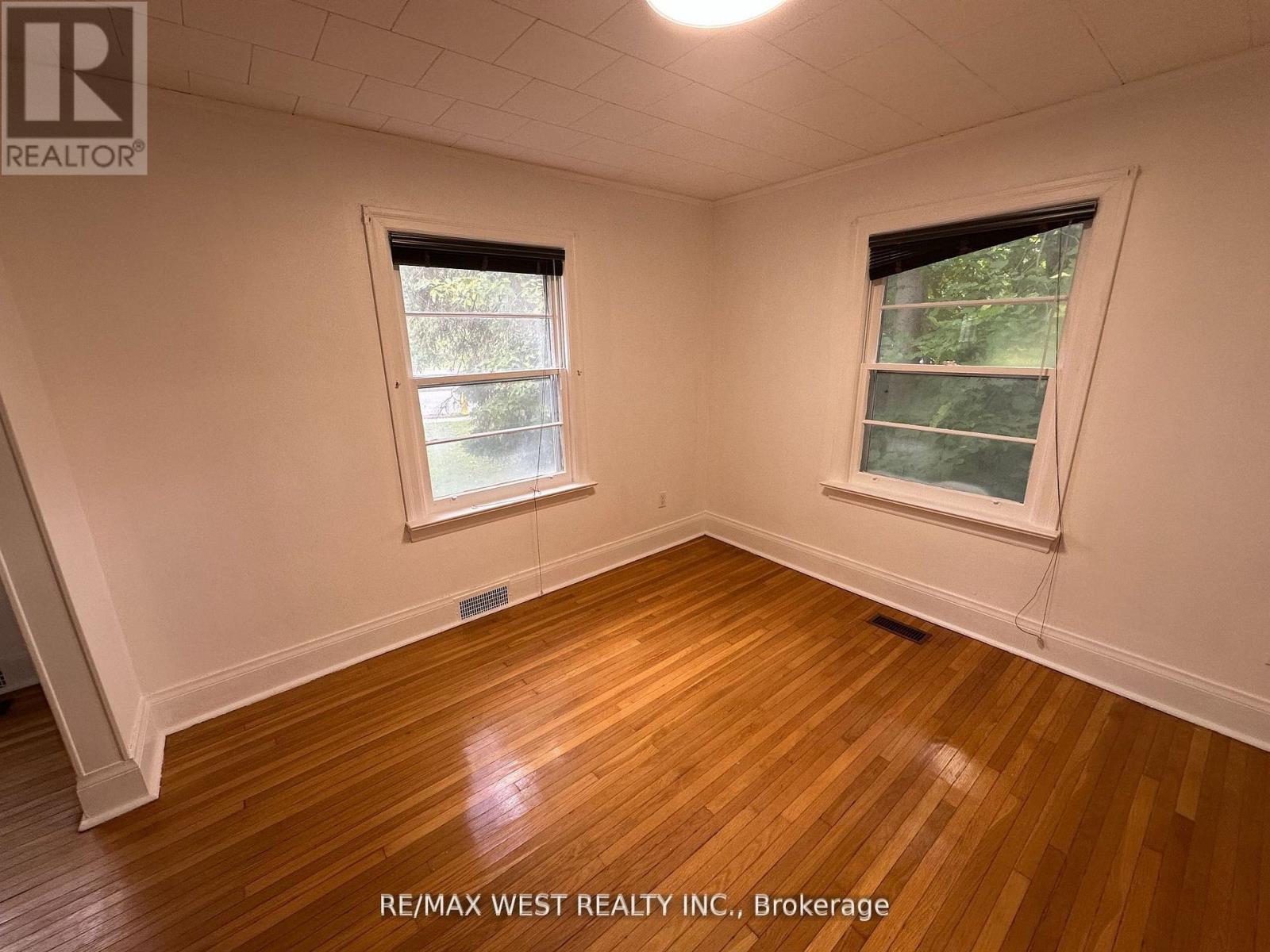 8186 Islington Avenue, Vaughan, Ontario L4L 1W7 - Photo 7 - N12525500