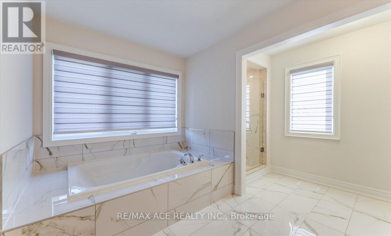 14 Hitching Post Road, Georgina, Ontario L4P 0H9 - Photo 24 - N12525520