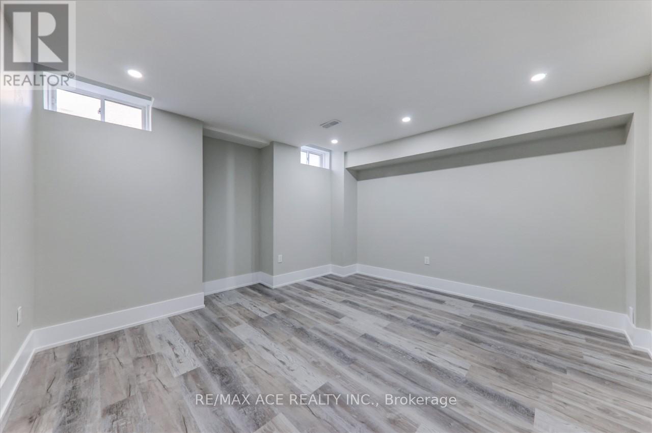 14 Hitching Post Road, Georgina, Ontario L4P 0H9 - Photo 42 - N12525520