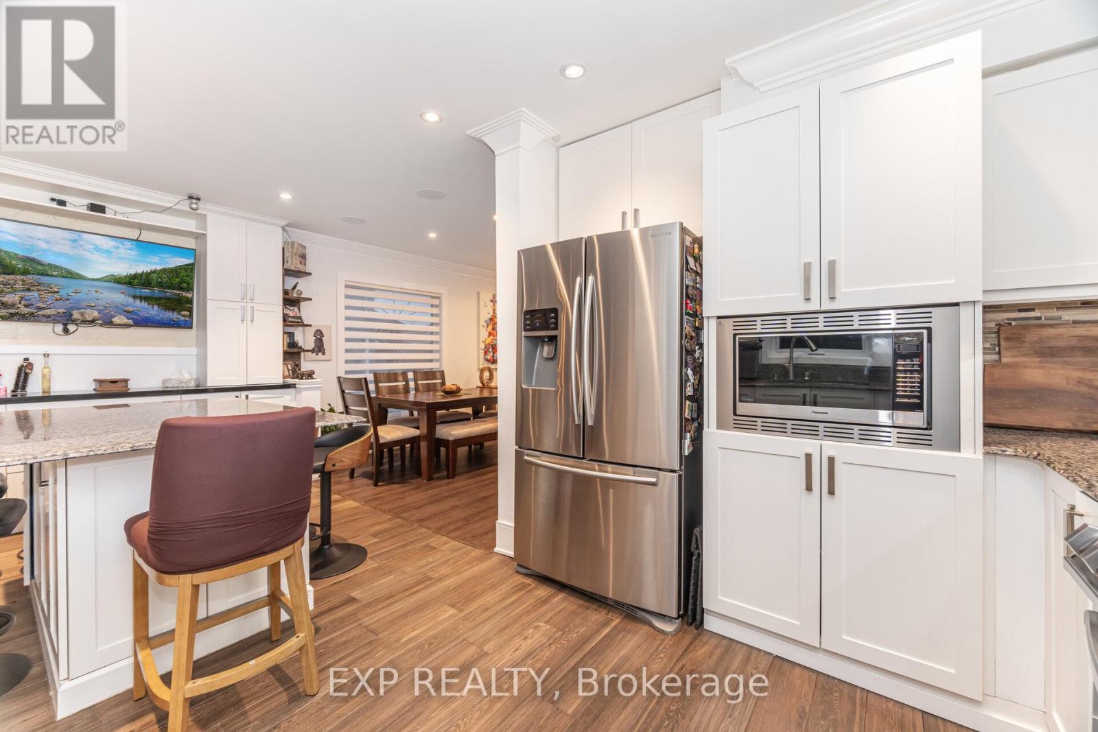 118 Solway Avenue, Vaughan, Ontario  L6A 2X1 - Photo 17 - N12525526