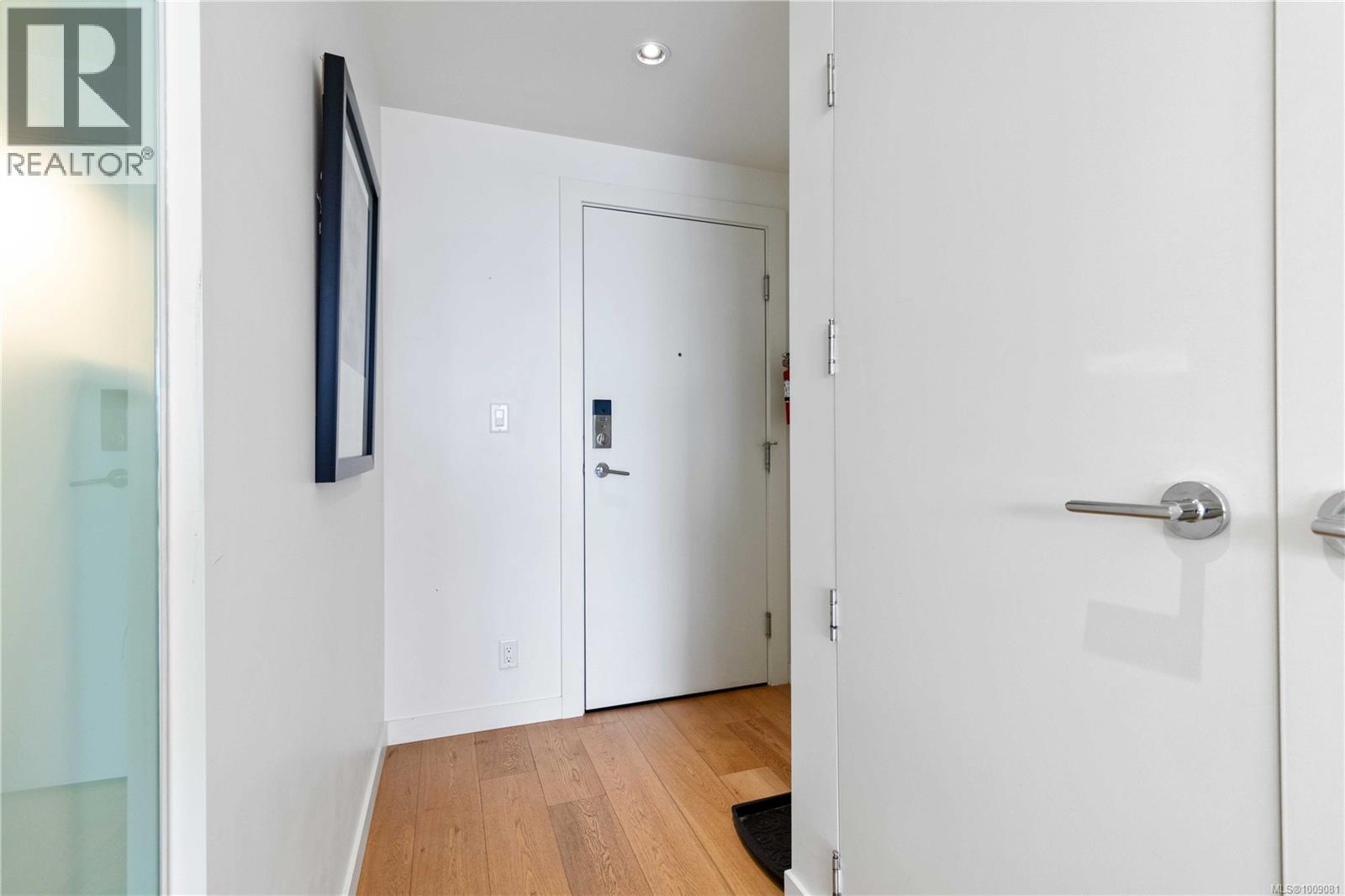 312b 456 Pandora Ave, Victoria, British Columbia V8W 0E3 - Photo 24 - 1009081