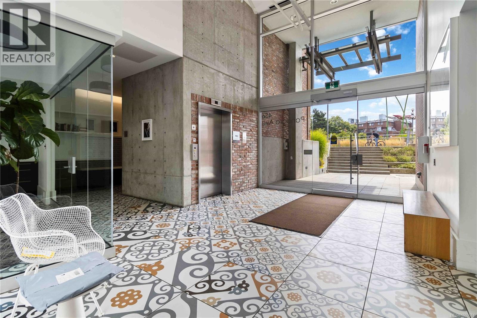 312b 456 Pandora Ave, Victoria, British Columbia V8W 0E3 - Photo 30 - 1009081