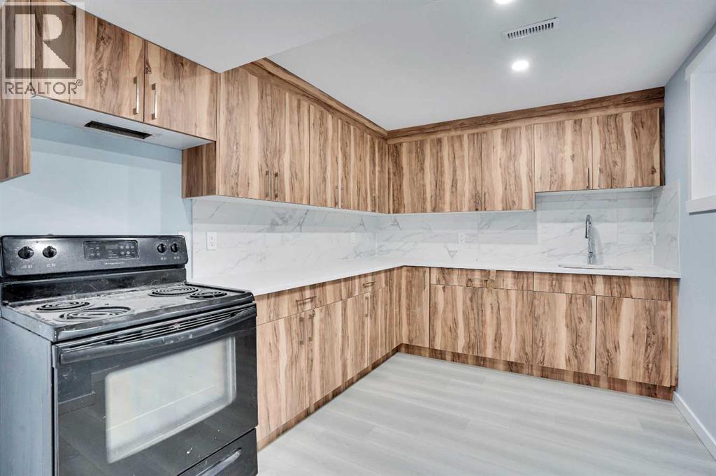 229 Luxstone Way Sw, Airdrie, Alberta  T4B 0H8 - Photo 10 - A2269642