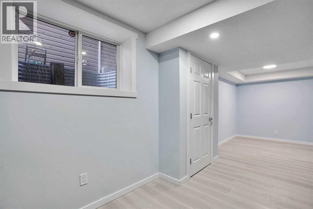 229 Luxstone Way Sw, Airdrie, Alberta  T4B 0H8 - Photo 12 - A2269642