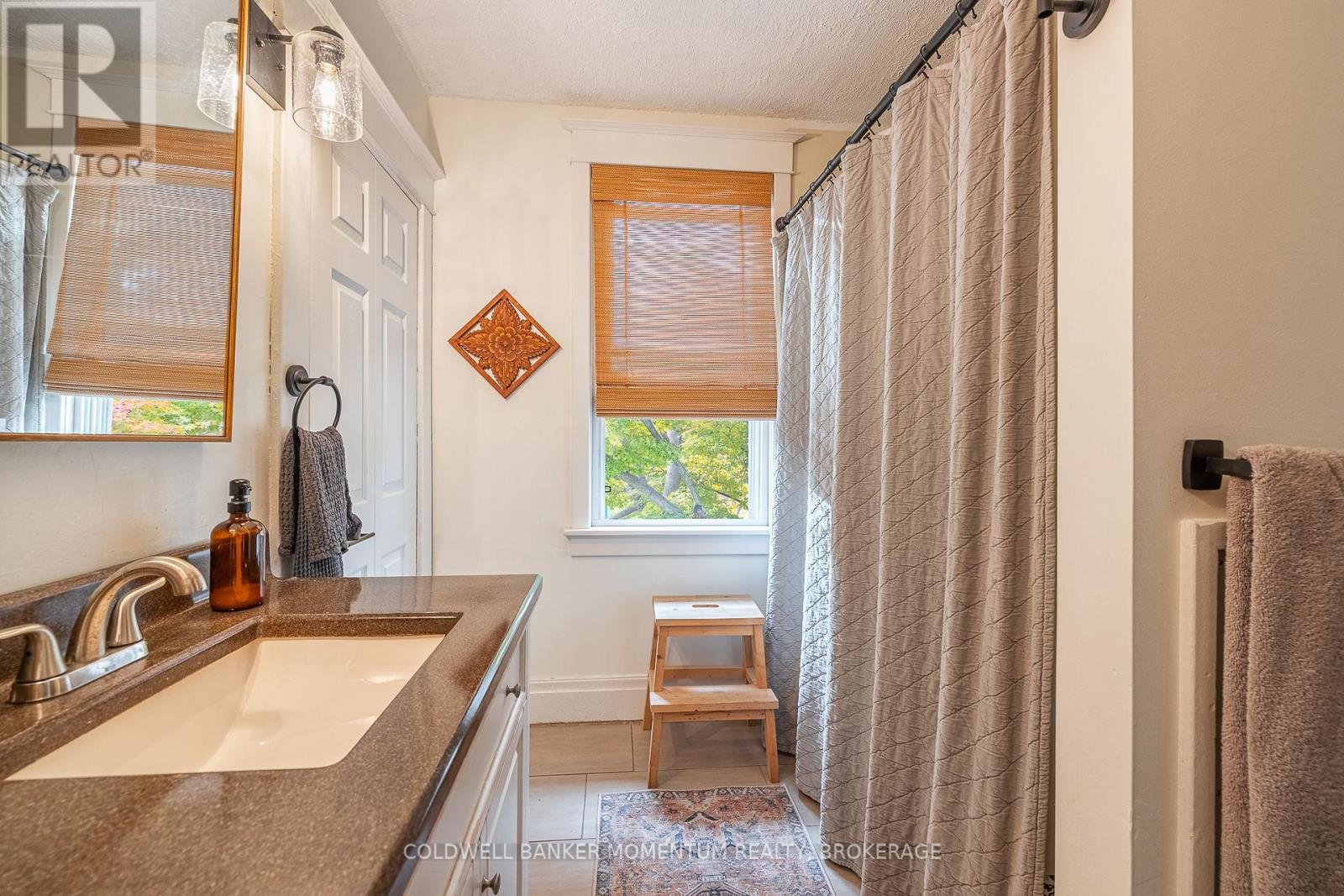 7 Linwood Street, St. Catharines, Ontario L2R 1H2 - Photo 38 - X12524684