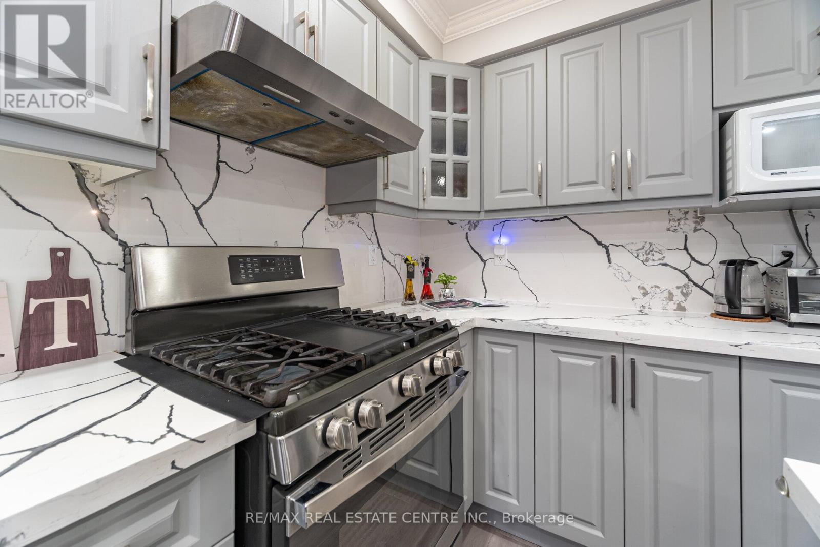 816 Hepburn Road, Milton, Ontario  L9T 0K6 - Photo 15 - W12525538