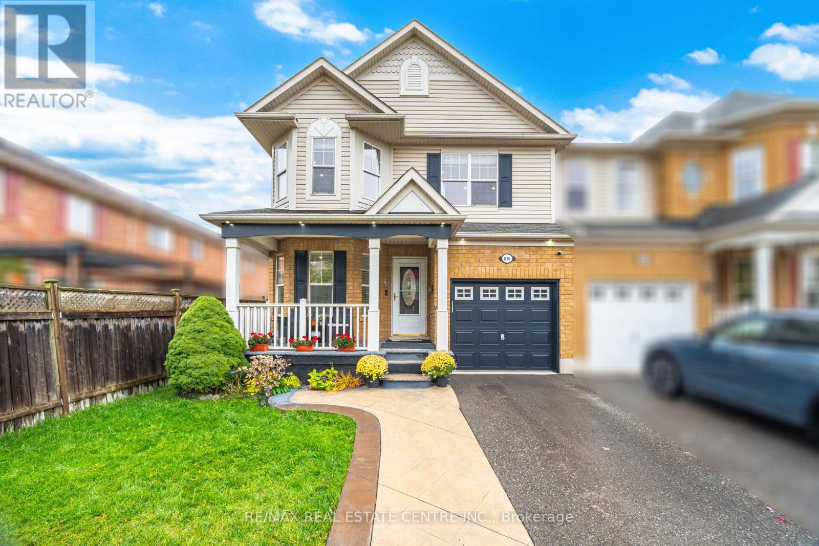 816 Hepburn Road, Milton, Ontario  L9T 0K6 - Photo 2 - W12525538