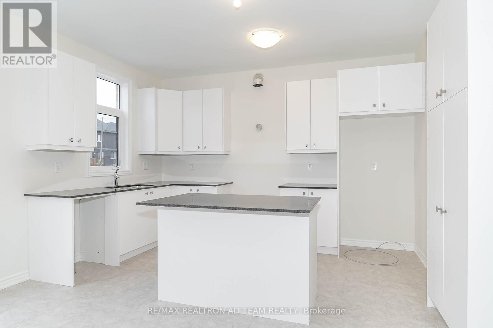 3035 Turtlecreek Place, Pickering, Ontario  L1X 0V1 - Photo 13 - E12523826