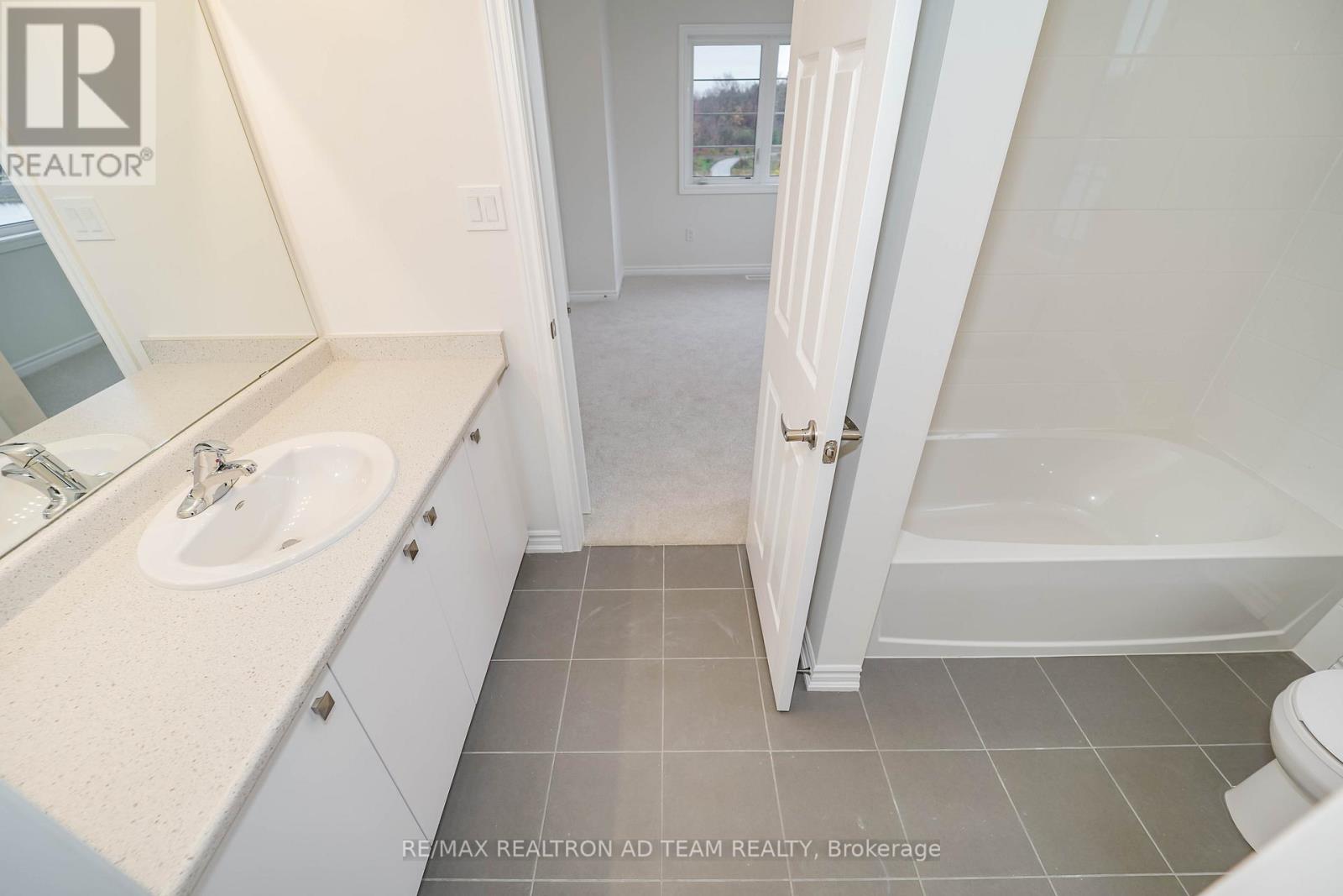 3035 Turtlecreek Place, Pickering, Ontario  L1X 0V1 - Photo 24 - E12523826