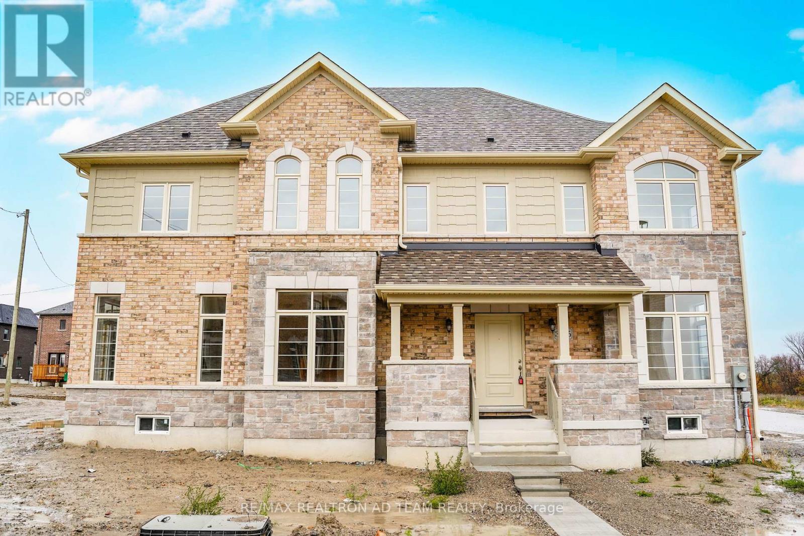 3035 Turtlecreek Place, Pickering, Ontario  L1X 0V1 - Photo 2 - E12523826