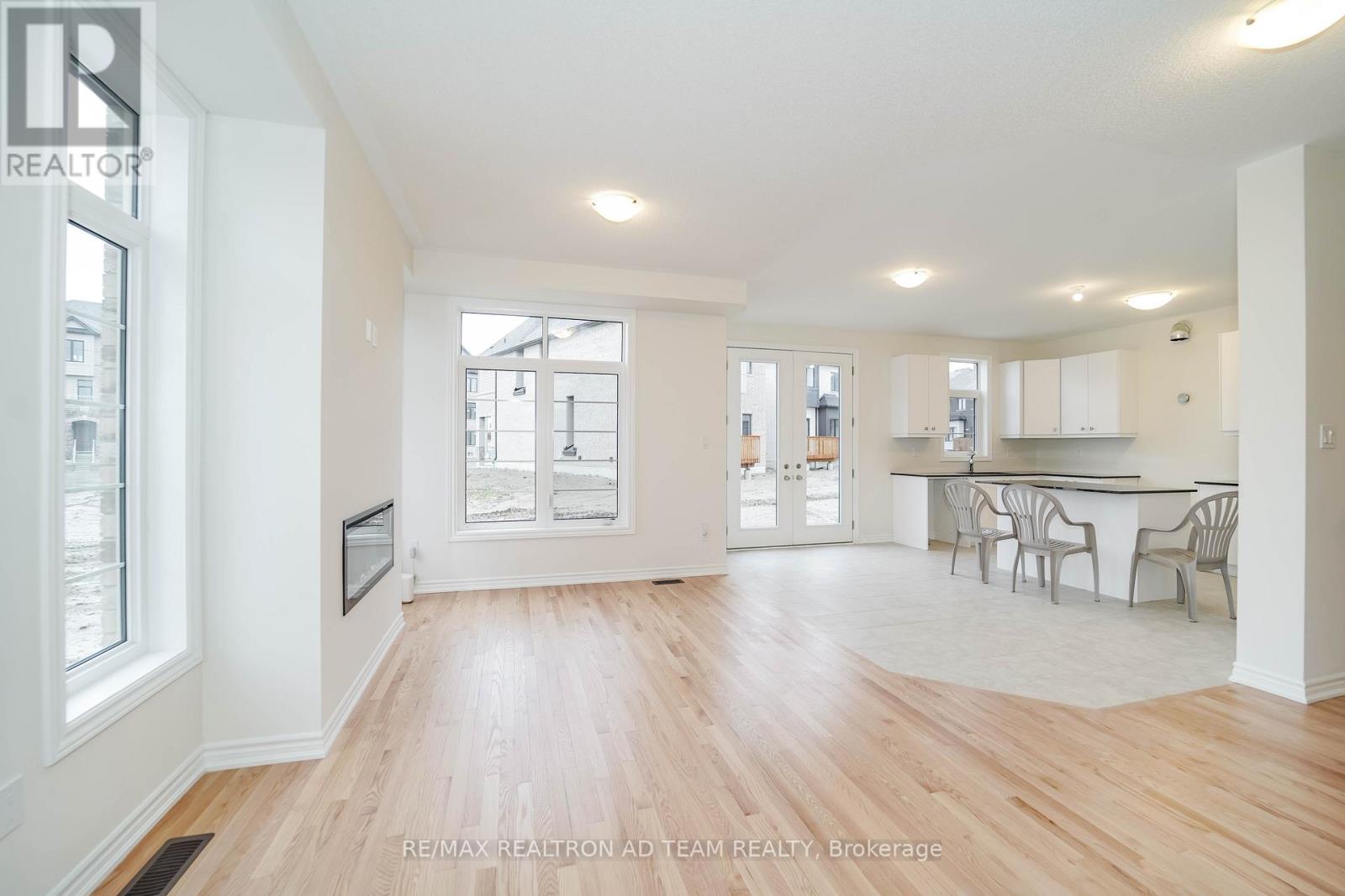 3035 Turtlecreek Place, Pickering, Ontario  L1X 0V1 - Photo 9 - E12523826