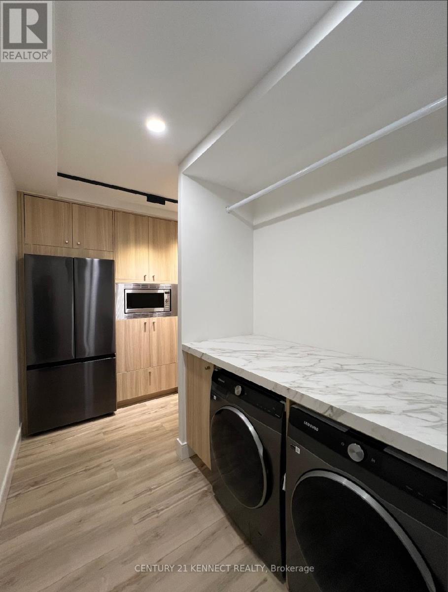 1601 - 3170 Kirwin Avenue S, Mississauga, Ontario  L5A 3R1 - Photo 31 - W12524284