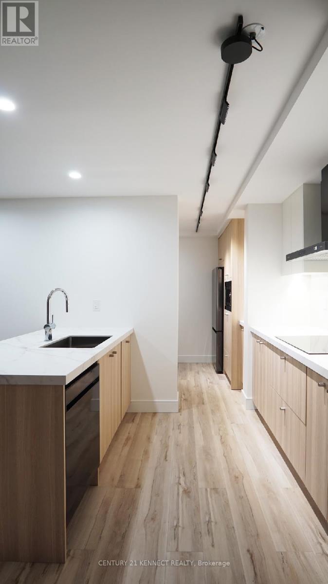 1601 - 3170 Kirwin Avenue S, Mississauga, Ontario  L5A 3R1 - Photo 33 - W12524284