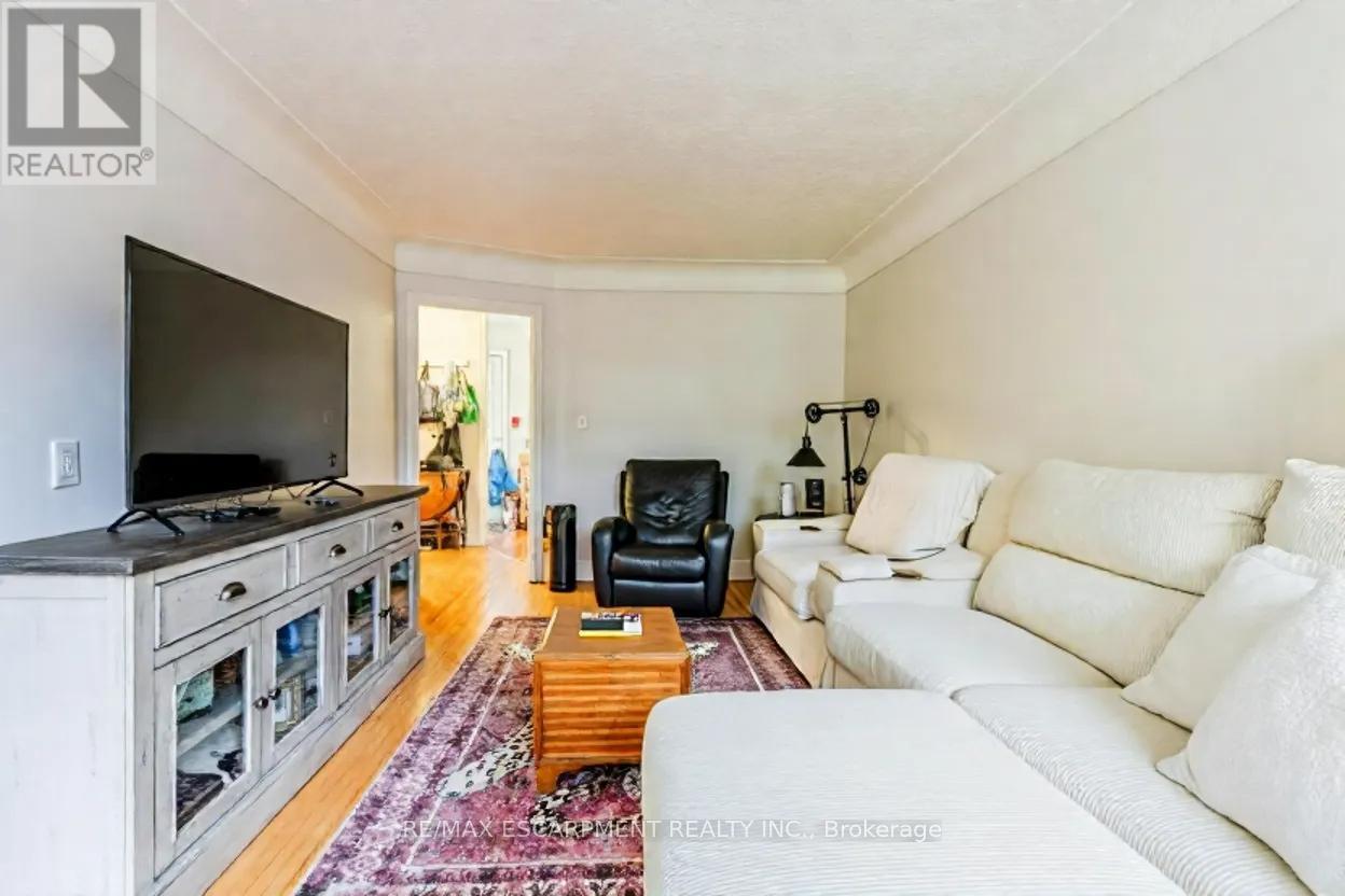 172 Markland Street, Hamilton, Ontario  L8P 2K5 - Photo 14 - X12525466