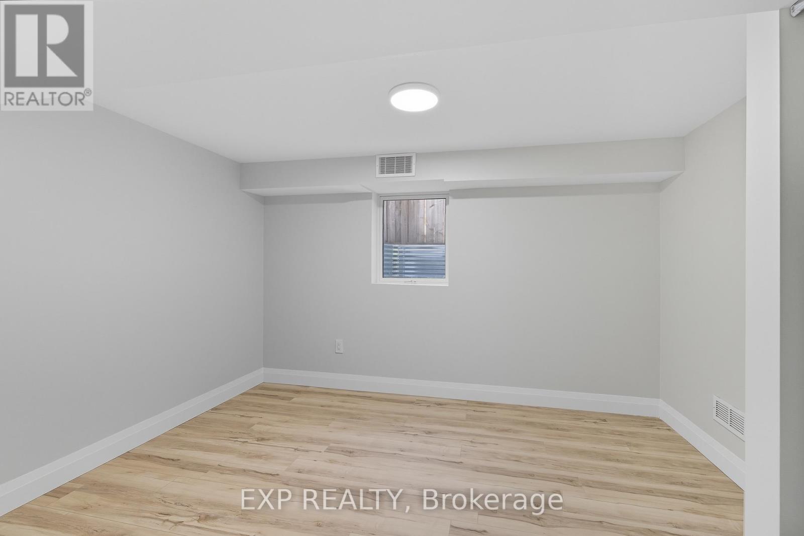 Lower - 397 East 28th Street, Hamilton, Ontario  L8V 3J9 - Photo 8 - X12525480