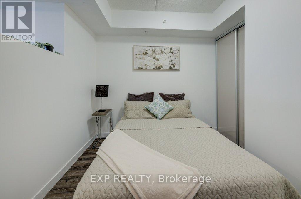 718 - 250 Albert Street, Waterloo, Ontario  N2L 0H5 - Photo 5 - X12525546