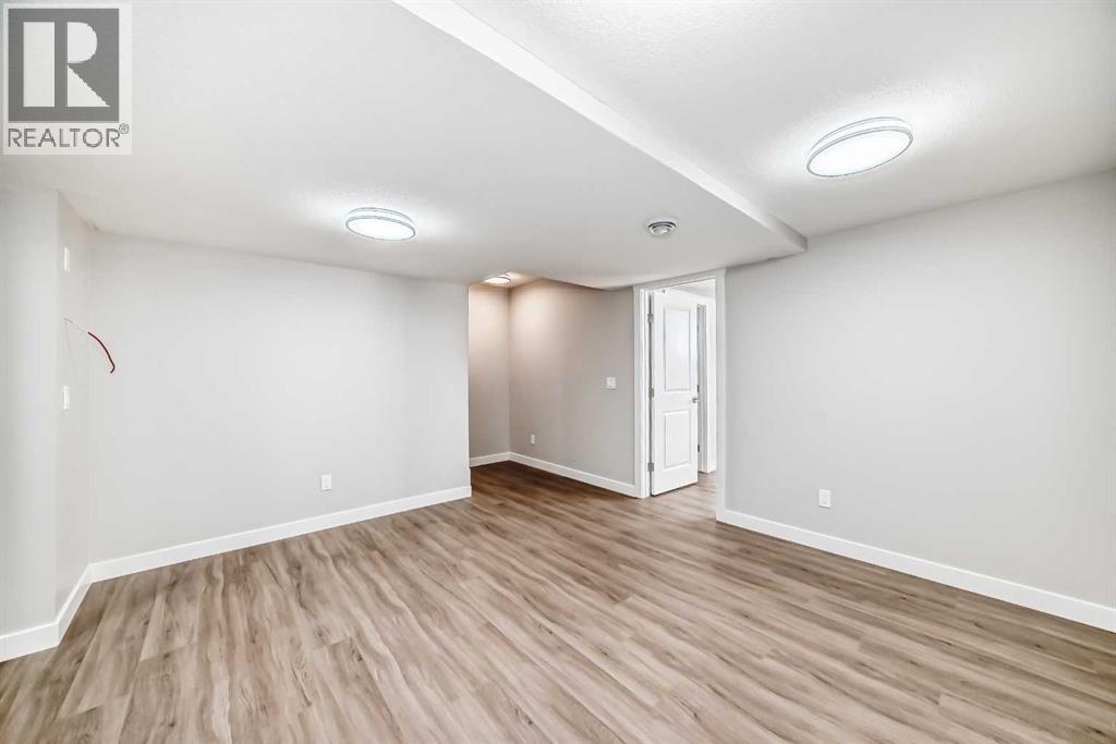 144 Belvedere Park Se, Calgary, Alberta  T2A 8A1 - Photo 32 - A2267272