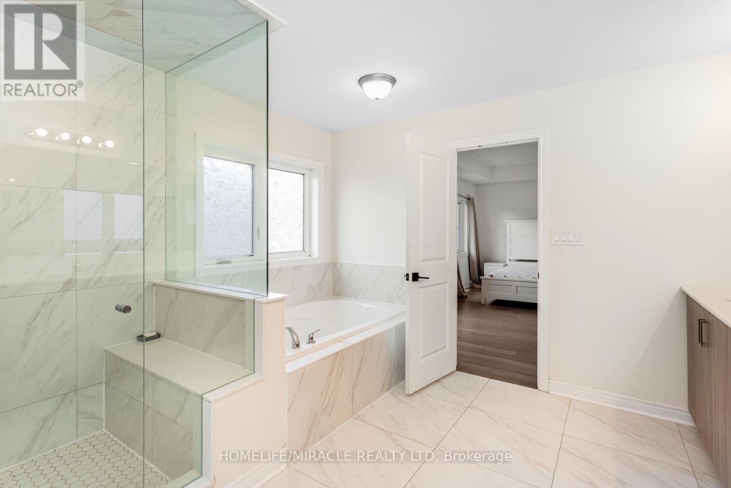 3 Farringdon Crescent, Brampton, Ontario  L7A 4Z5 - Photo 24 - W12519424