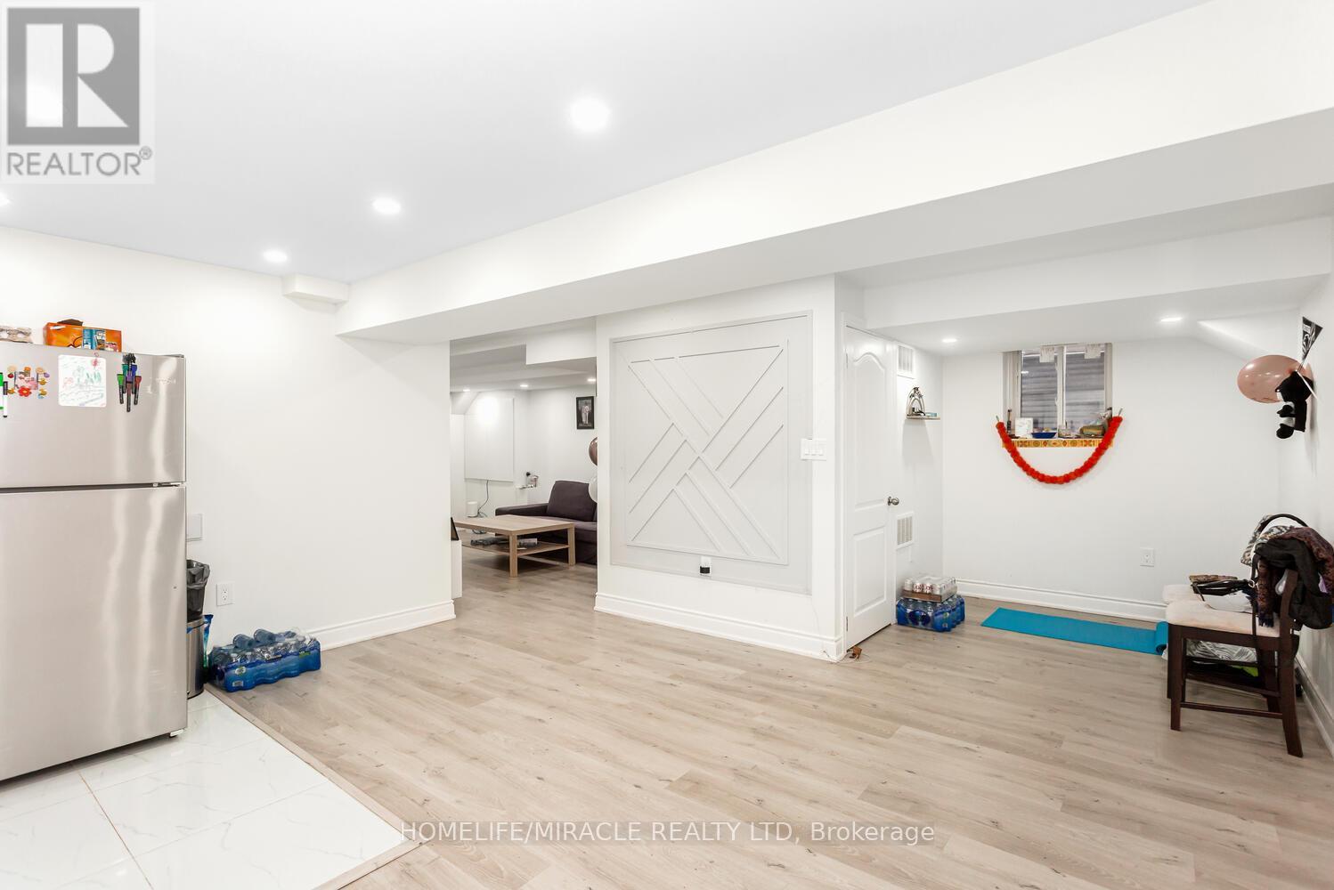 3 Farringdon Crescent, Brampton, Ontario  L7A 4Z5 - Photo 38 - W12519424