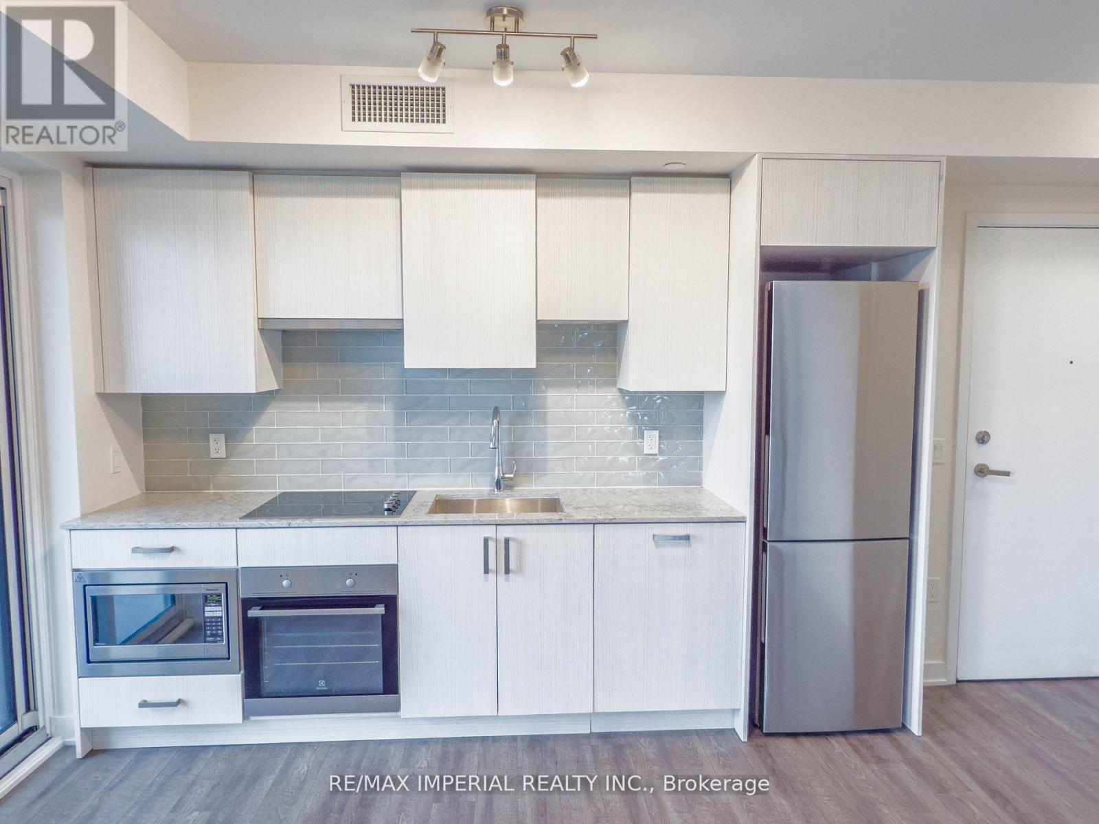 2203 Nt - 99 Broadway Avenue, Toronto, Ontario M4P 0E3 - Photo 7 - C12525572