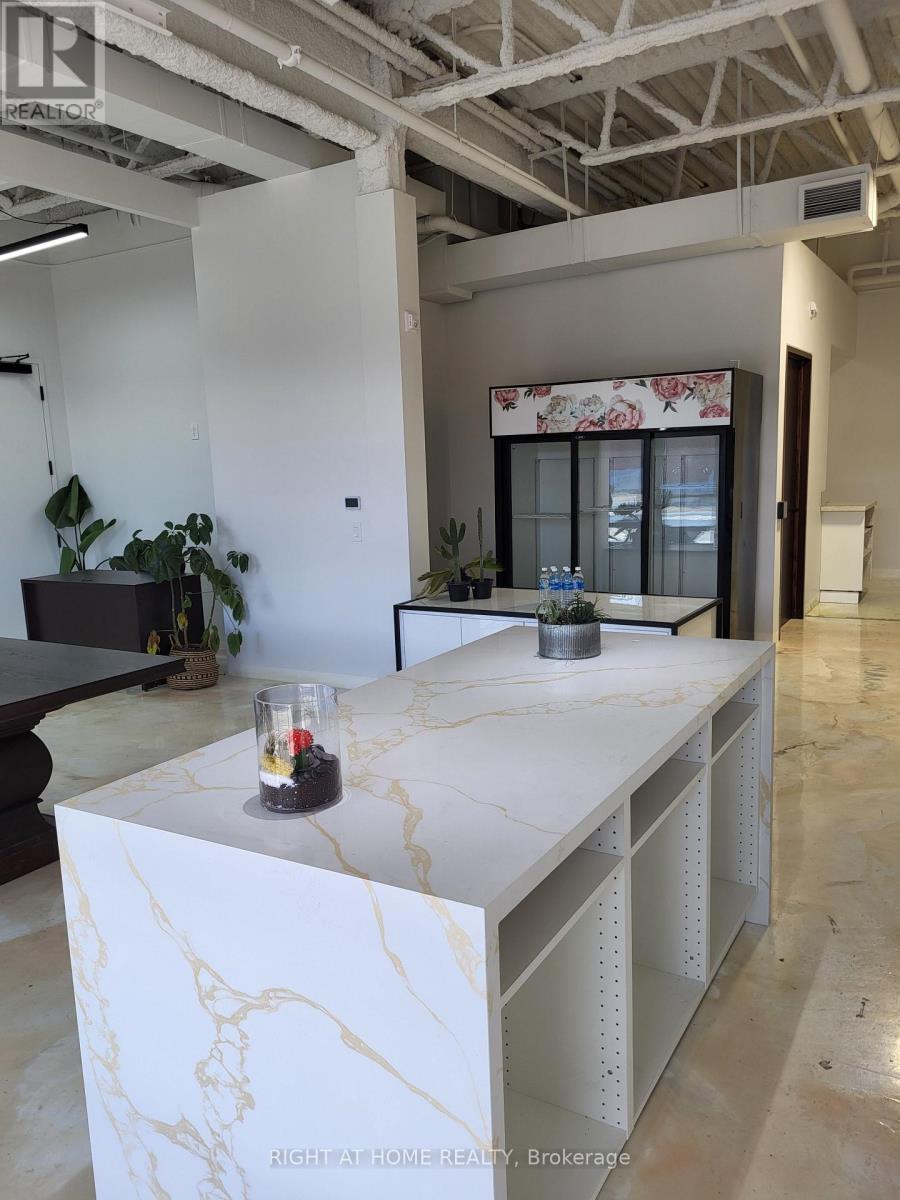 116 - 52 Scarsdale Road, Toronto, Ontario  M3B 2R7 - Photo 11 - C12525574