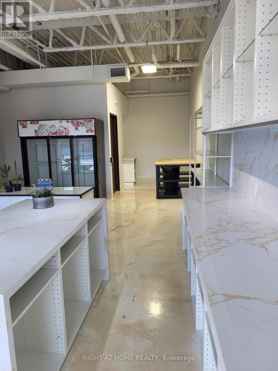 116 - 52 Scarsdale Road, Toronto, Ontario  M3B 2R7 - Photo 12 - C12525574