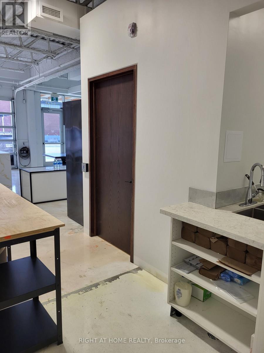 116 - 52 Scarsdale Road, Toronto, Ontario  M3B 2R7 - Photo 16 - C12525574