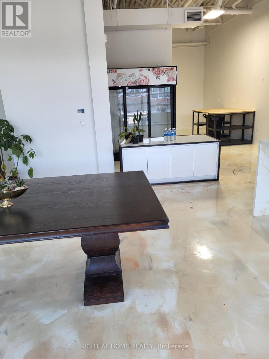 116 - 52 Scarsdale Road, Toronto, Ontario  M3B 2R7 - Photo 5 - C12525574