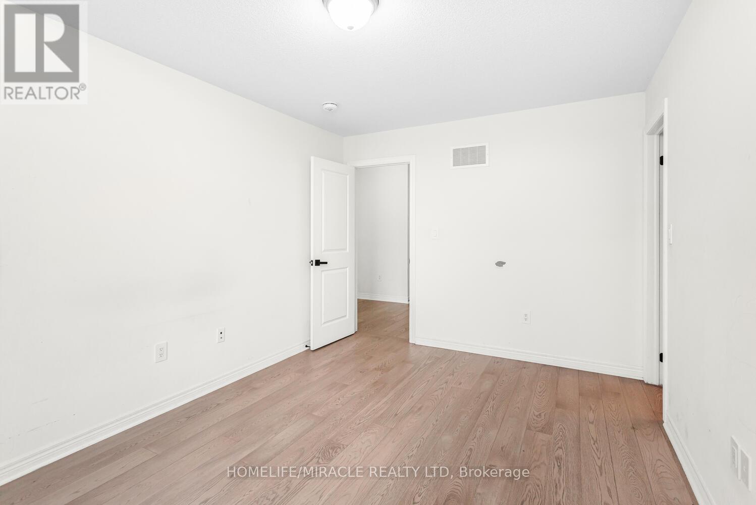 3 Farringdon Crescent, Brampton, Ontario  L7A 4Z5 - Photo 27 - W12519424