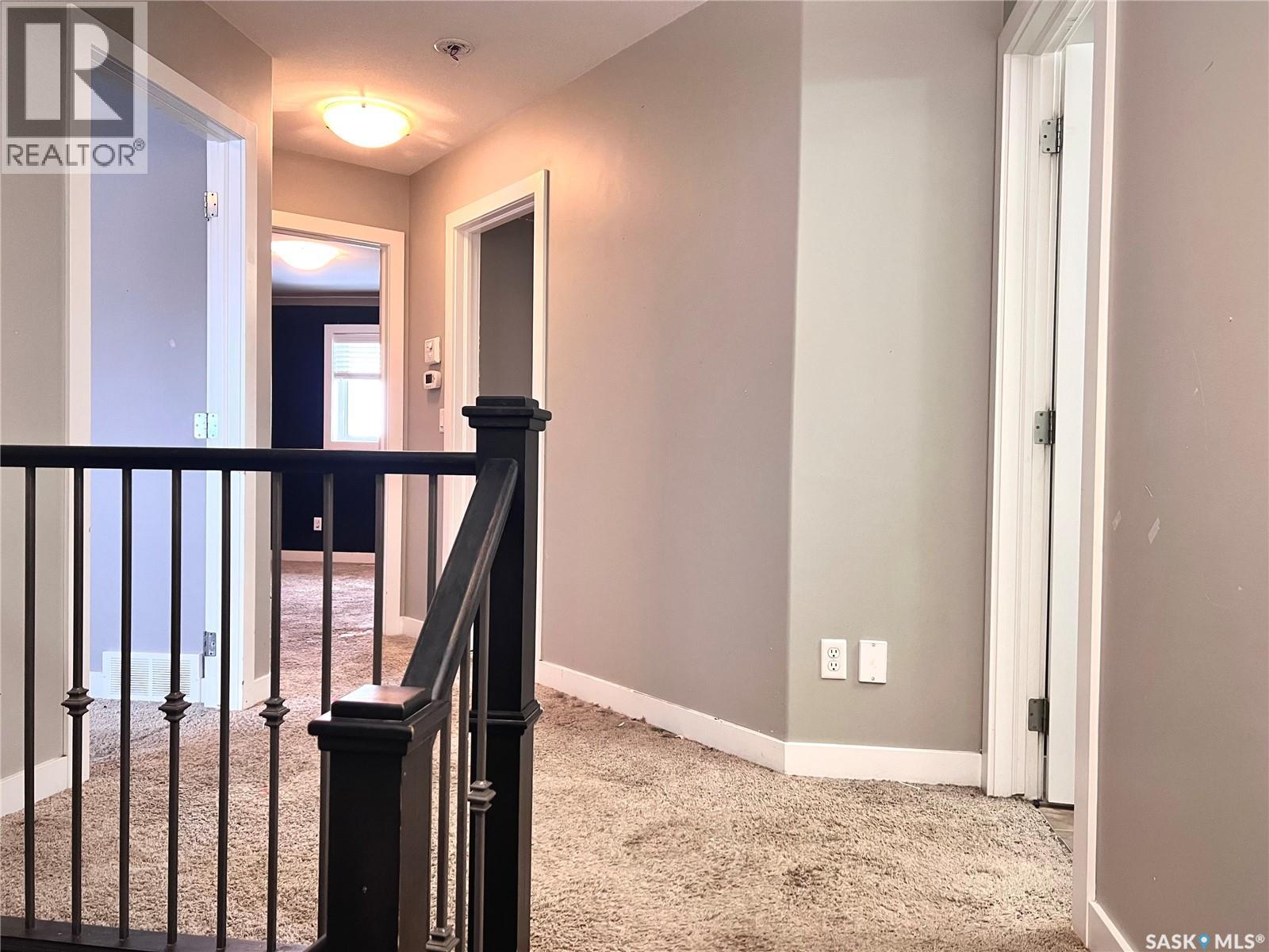 662 Sutter Bay, Saskatoon, Saskatchewan  S7T 0R5 - Photo 10 - SK023666