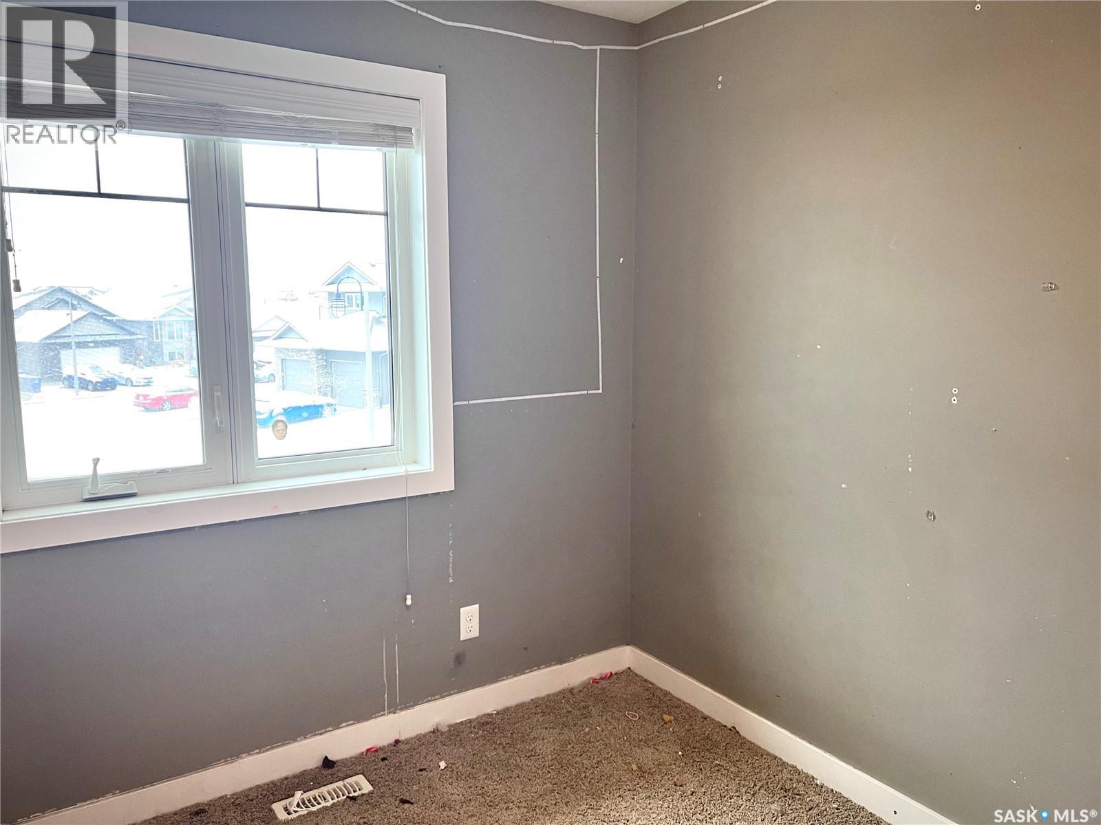 662 Sutter Bay, Saskatoon, Saskatchewan  S7T 0R5 - Photo 12 - SK023666