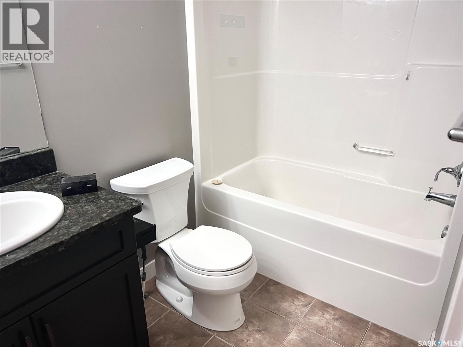 662 Sutter Bay, Saskatoon, Saskatchewan  S7T 0R5 - Photo 16 - SK023666