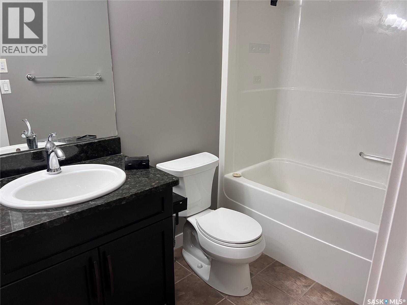 662 Sutter Bay, Saskatoon, Saskatchewan  S7T 0R5 - Photo 17 - SK023666