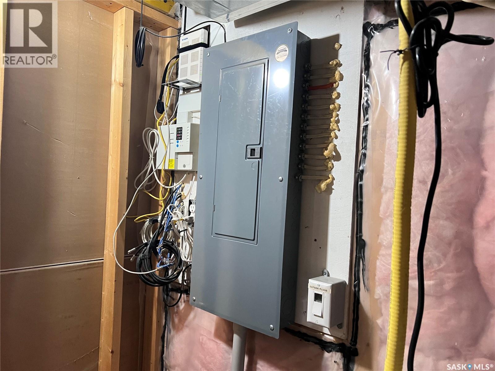 662 Sutter Bay, Saskatoon, Saskatchewan  S7T 0R5 - Photo 18 - SK023666